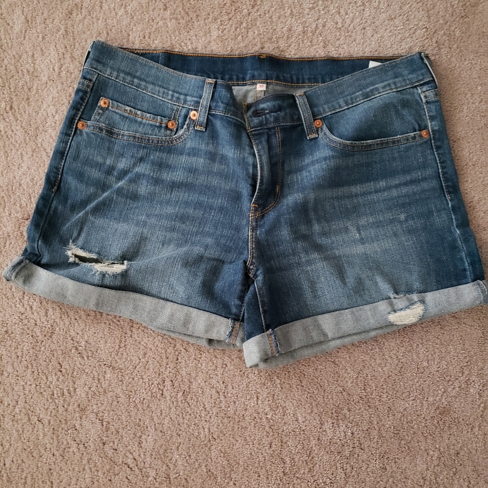Levis distressed jean shorts